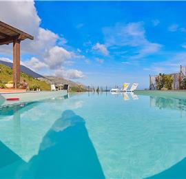 2 bedroom villa with infinity pool near Scopollo, sleeps 4